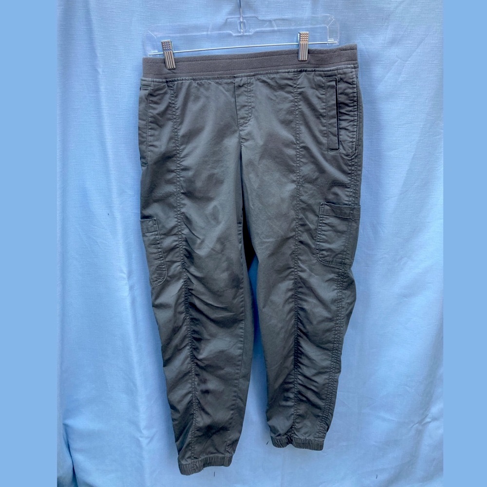 Eddie Bauer Women’s Hiking Cargo Pants Gray/Green 8